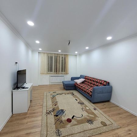 Uzak Apartment 2 Almatı Dış mekan fotoğraf